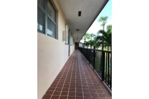 510 W Park Dr, Miami, FL 33172, Sold 04/30/18