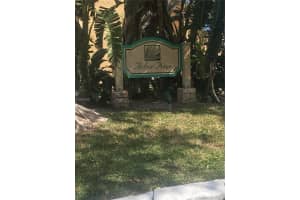 4439 Treehouse Ln h19, Tamarac, FL 33319, Sold 05/31/18