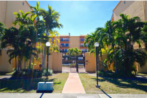 1900 W 54th St, Hialeah, FL 33012, Sold 03/23/18