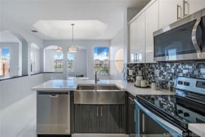 11411 NW 68th Terrace, Doral, FL 33178, Sold 09/20/18