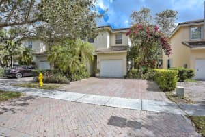 3900 NW 90th Way, Sunrise, FL 33351, Sold 03/27/18