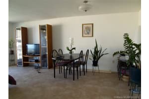 17500 N Bay Rd S704, Sunny Isles Beach, FL 33160, Sold 05/03/18