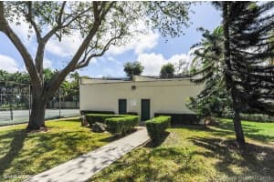 10810 SW 72nd St, Miami, FL 33173, Sold 04/27/18