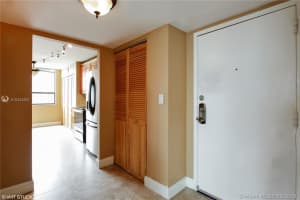 900 NE 195th St, Miami, FL 33179, Sold 09/19/19