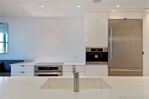 5055 Collins Ave #8f, Miami Beach, FL 33140, Sold 04/16/18
