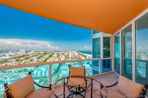 300 South Pointe Dr, Miami Beach, FL 33139, Sold 05/15/18