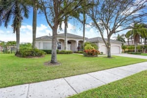 3958 SW 140th Ave, Davie, FL 33330, Sold 07/31/18