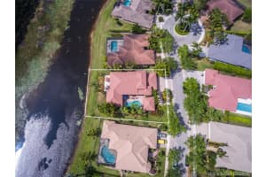 411 Mallard Rd, Weston, FL 33327, Sold 06/13/18