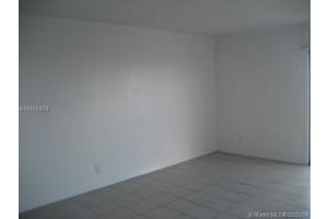 4550 NW 9th St #802e, Miami, FL 33126, Sold 05/21/18