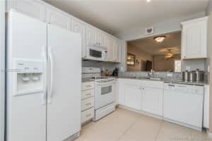 6621 Winfield Blvd #8, Margate, FL 33063, Sold 04/02/18