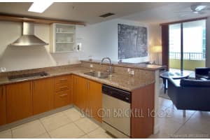 170 SE 14th St, Miami, FL 33131, Sold 06/08/18