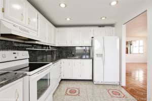 671 NE 195th St, Miami, FL 33179, Sold 08/02/18