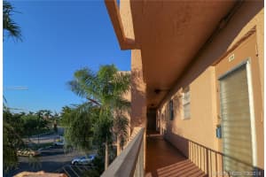 3050 Sunrise Lakes Dr E, Sunrise, FL 33322, Sold 08/30/18