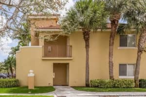 7820 NW 7th St, Pembroke Pines, FL 33024, Sold 06/06/18