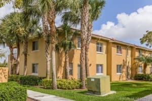 7820 NW 7th St, Pembroke Pines, FL 33024, Sold 06/06/18