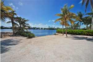 50 Mutiny Pl, Key Largo, FL 33037, Sold 06/01/18