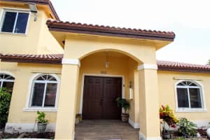 18935 NW 85th Ave, Hialeah, FL 33015, Sold 04/13/18