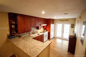18935 NW 85th Ave, Hialeah, FL 33015, Sold 04/13/18