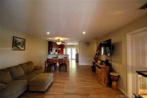 18935 NW 85th Ave, Hialeah, FL 33015, Sold 04/13/18