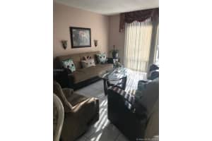 8421 NW 8th St, Miami, FL 33126, Sold 05/25/18