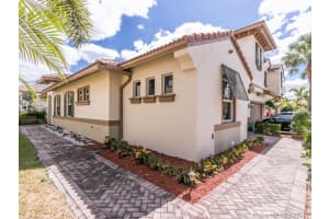 6019 NW 118th Dr, Tamarac, FL 33321, Sold 06/29/18