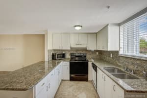 631 NW 82nd Ave, Miami, FL 33126, Sold 04/10/18