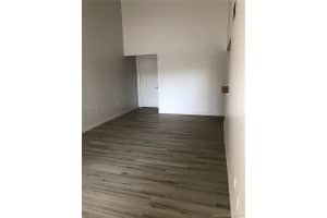 212 Fontainebleau Blvd, Miami, FL 33172, Sold 04/17/18