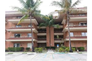 17650 NW 68th Ave, Hialeah, FL 33015, Sold 03/23/18
