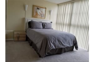 400 Leslie Dr, Hallandale Beach, FL 33009, Sold 11/28/18