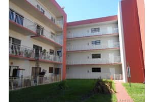 8425 NW 8th St, Miami, FL 33126, Sold 08/27/18