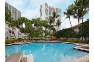 20940 NE 37th Ct, Aventura, FL 33180, Sold 02/22/19