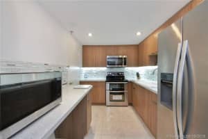 400 Kings Point Dr, Sunny Isles Beach, FL 33160, Sold 01/22/19
