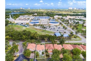 1751 E Trafalgar Cir, Hollywood, FL 33020, Sold 05/01/18