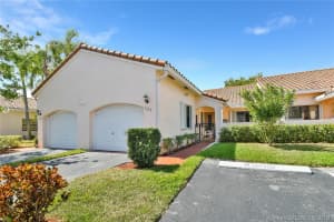 21220 Harbor Way, Miami, FL 33180, Sold 10/17/18