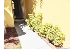 1832 E Trafalgar Cir, Hollywood, FL 33020, Sold 10/03/18