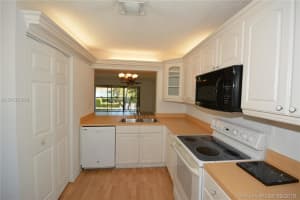 190 SE 7th St, Deerfield Beach, FL 33441, Sold 06/15/18