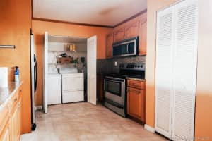 10003 NW 9th St Cir, Miami, FL 33172, Sold 05/25/18