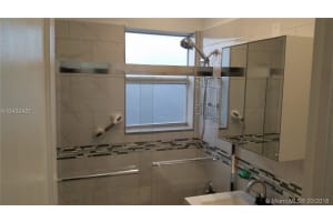 1901 N Surf Rd, Hollywood, FL 33019, Sold 04/20/18