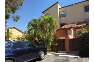 9907 NW 9th St Cir, Miami, FL 33172, Sold 05/01/18