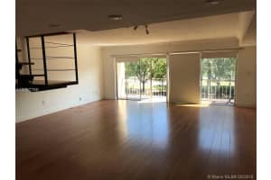 9907 NW 9th St Cir, Miami, FL 33172, Sold 05/01/18