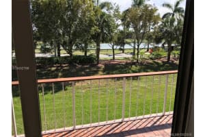 9907 NW 9th St Cir, Miami, FL 33172, Sold 05/01/18