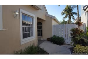 201 W Riverbend Dr, Sunrise, FL 33326, Sold 05/25/18