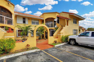 15645 SW 74th Cir Dr, Miami, FL 33193, Sold 04/18/18