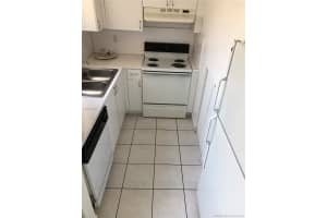 8181 NW 8th St APT E8, Miami, FL 33126, Sold 07/13/18