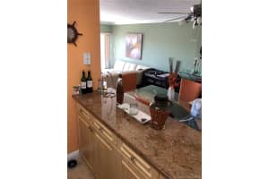 8887 Fontainebleau Blvd, Miami, FL 33172, Sold 06/27/18