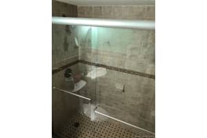 8887 Fontainebleau Blvd, Miami, FL 33172, Sold 06/27/18