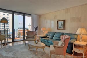 322 Buchanan St, Hollywood, FL 33019, Sold 11/14/18