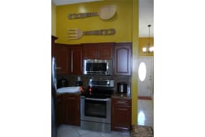 6700 NW 190th St, Hialeah, FL 33015, Sold 05/14/18