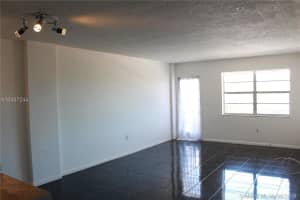 1130 11th St #2j, Miami Beach, FL 33139, Sold 12/31/18