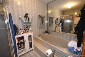 14302 SW 101st Ln, Miami, FL 33186, Sold 05/29/18